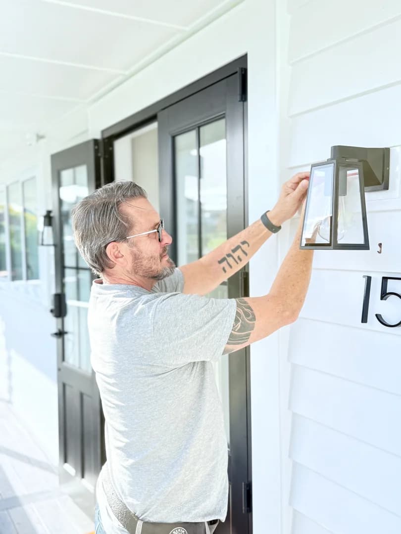 Steve from Barratt-Boyes Electrical - Owner-operated licensed electrician with over 30 years experience personally serving East Auckland residential and commercial clients